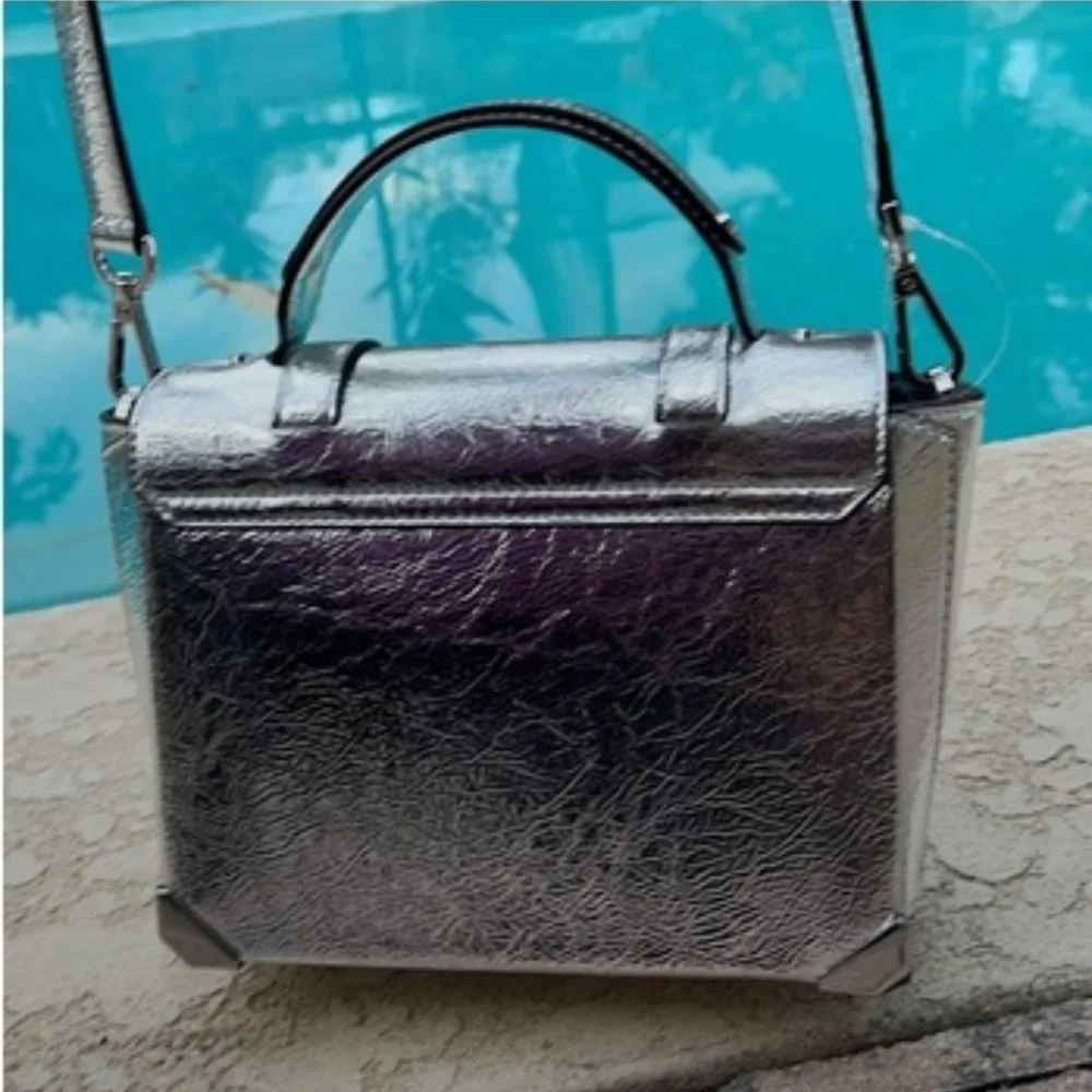 Michael Kors Manhattan Medium School Satchel - Picture 3 of 15